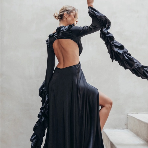 *NEW* CULT GAIA Kaia Gown Black - Picture 3 of 4